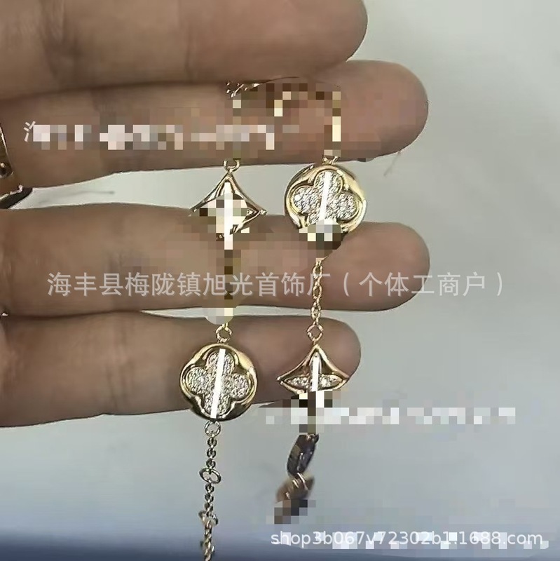 高バージョン四つ葉のクローバー Donkey Family 新しい 5 花ブレスレット V 女性セレブローズゴールドメッキ非退色ブレスレットファッショナブルで美しい|undefined
