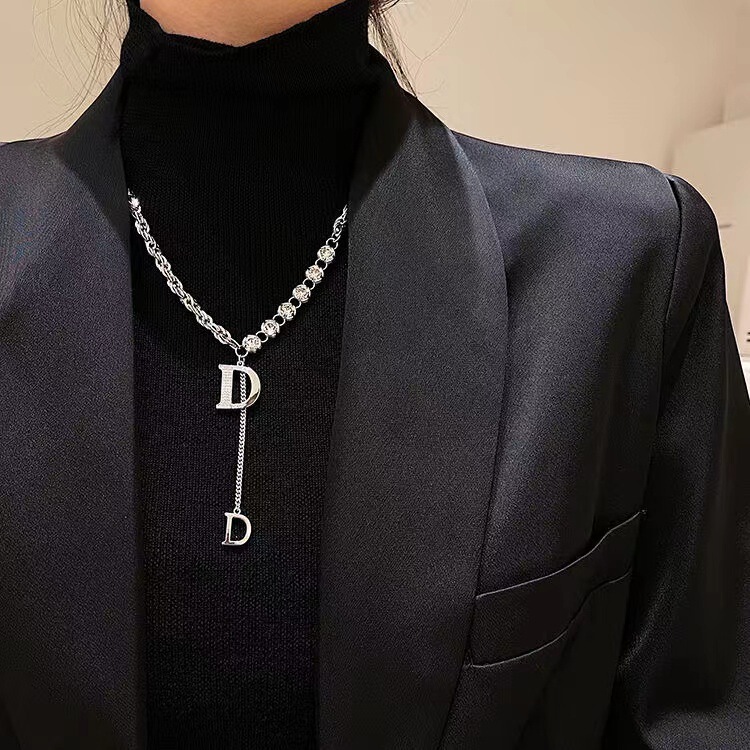Japanese and Korean-style Light Luxury Niche Design Letter D Sweater Chain Women's 2022 New Fashion Internet Celebrity Autumn and Winter Necklace Accessories