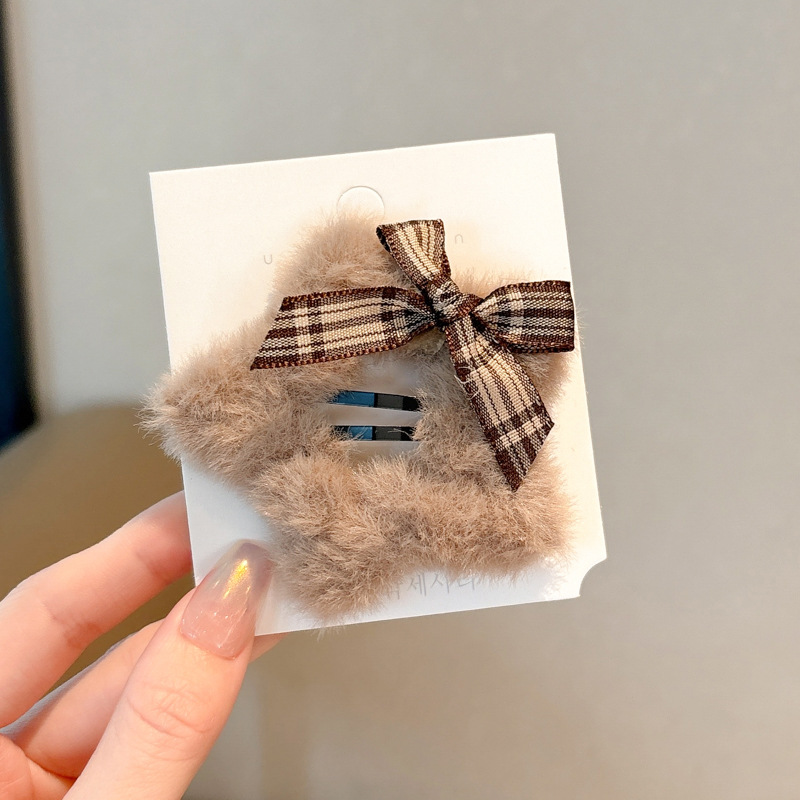 Otoño y invierno arco estrellas pelúcia clip de pelo para niños de alto rendimiento no lastimar la frente frente frente lateral clip de pelo roto BB