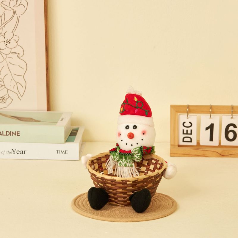 クリスマスの飾りのキャンデーのかごの小さいサイズの藤は果物のかごのクリスマスのデスクトップを編みます。|undefined