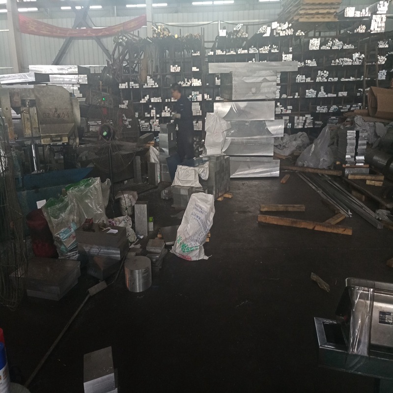 供应防锈铝合金3005铝排铝板规格铝铝棒2024铝板规格全定尺切割