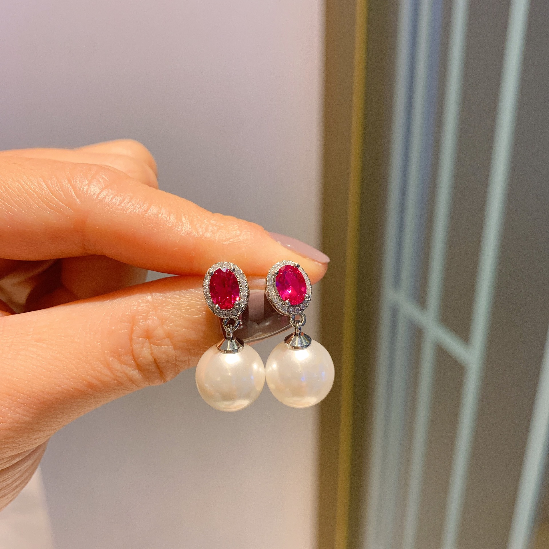 Retro Round Pearl Artificial Gemstones Pearl Womenu0027S Drop Earrings 1 Pair