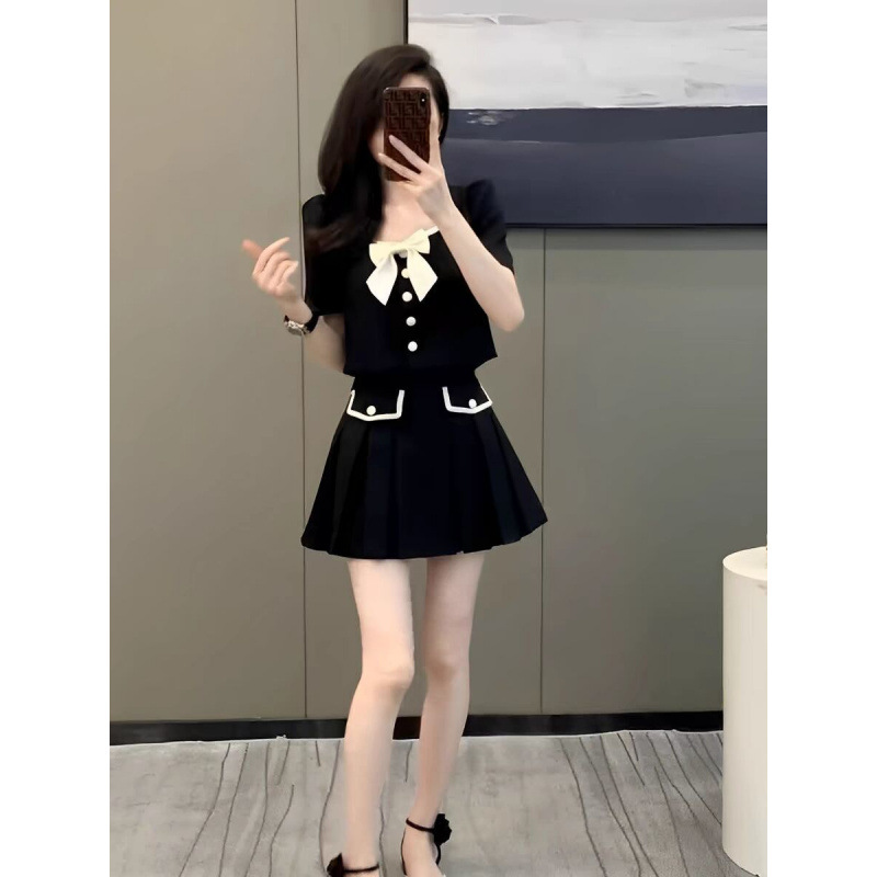 Korean black elegant short set with bow