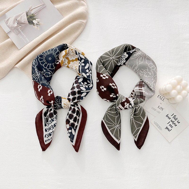 Tendencia de nuevos productos 68 herringbone impresión geométrica pequeña toalla cuadrada de alta calidad retro simple ropa de mujer con bufandas de seda