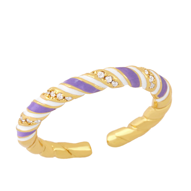 Fashion Personality Trendy Cold Wind Gold-plated Zircon Twist Ring display picture 7