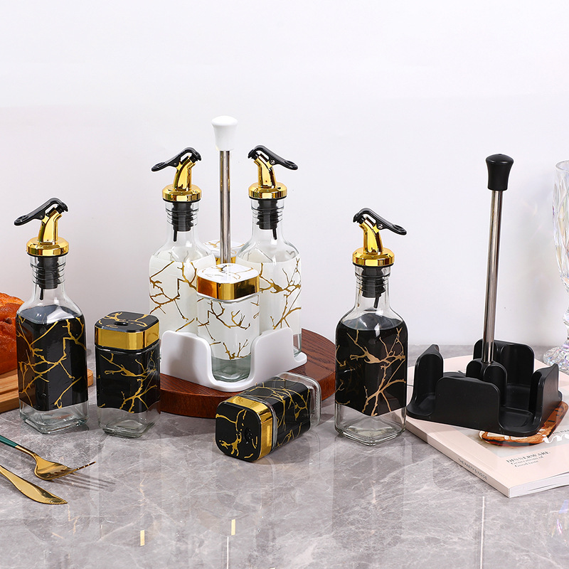 Juego de cuatro piezas de olla de aceite, botella de condimento negro, juego de caja de condimento de cocina de vidrio, pimienta doméstica, botella de sal, olla de aceite sellada