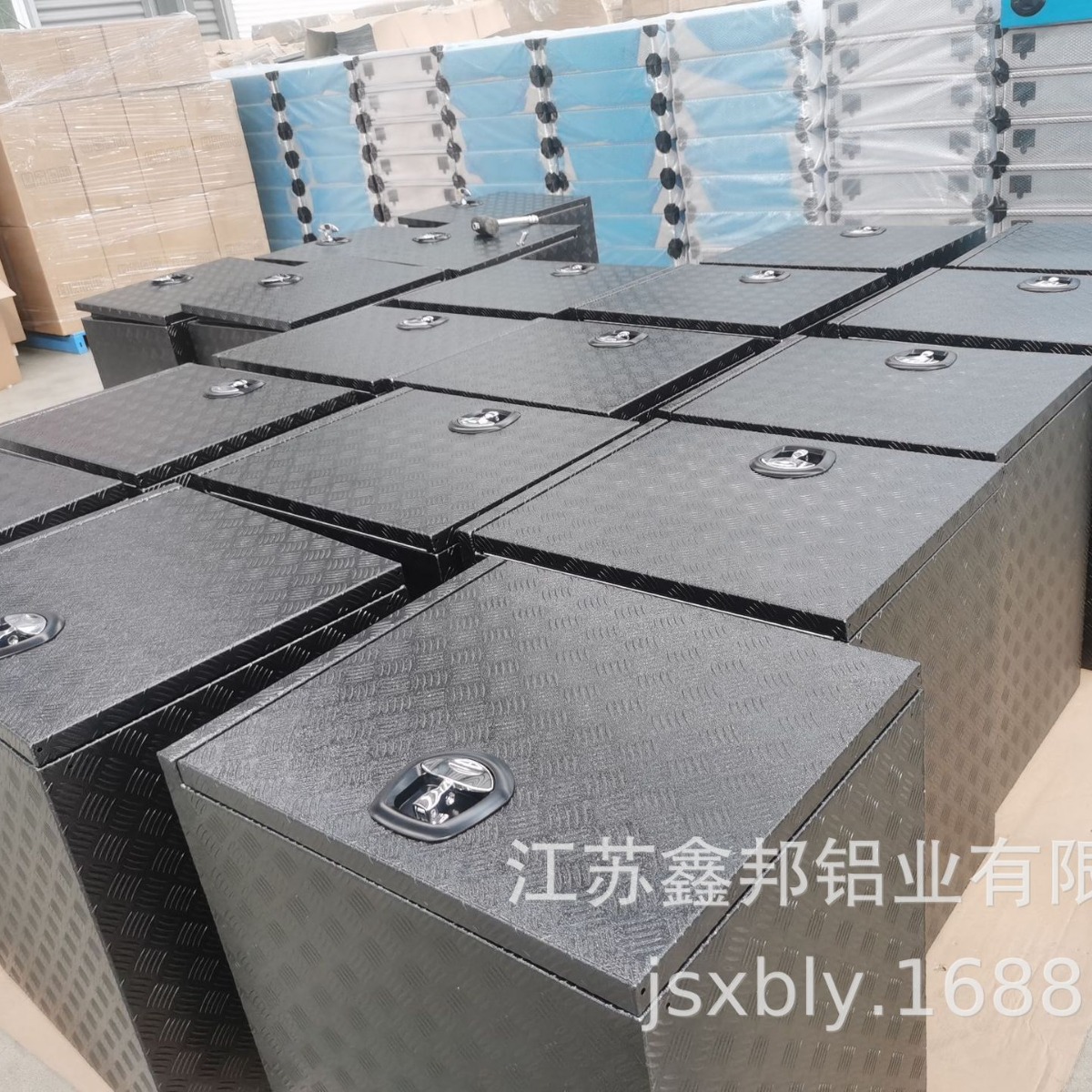 三开门花纹铝板/平板铝合金皮卡专用旅行工具箱 黑色喷涂储物箱