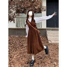 灯芯绒 2025秋装甜美森系中长款收腰A字裙V领背带连衣裙女套装裙