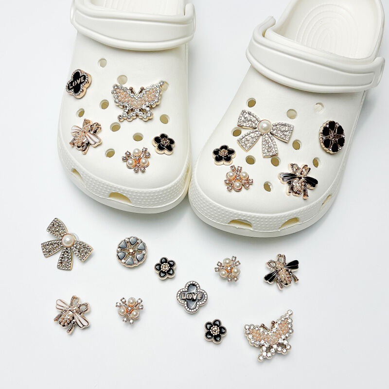 2026 New Fashion High-End Silver Butterfly Girl's Heart-shaped Clog Shoe DIY Accessories Decorative Rhinestone Shoe Charms 2026 New Fashion High-End Silver Butterfly Girl's Heart-shaped Clog Shoe DIY Accessories Decorative Rhinestone Shoe Charms