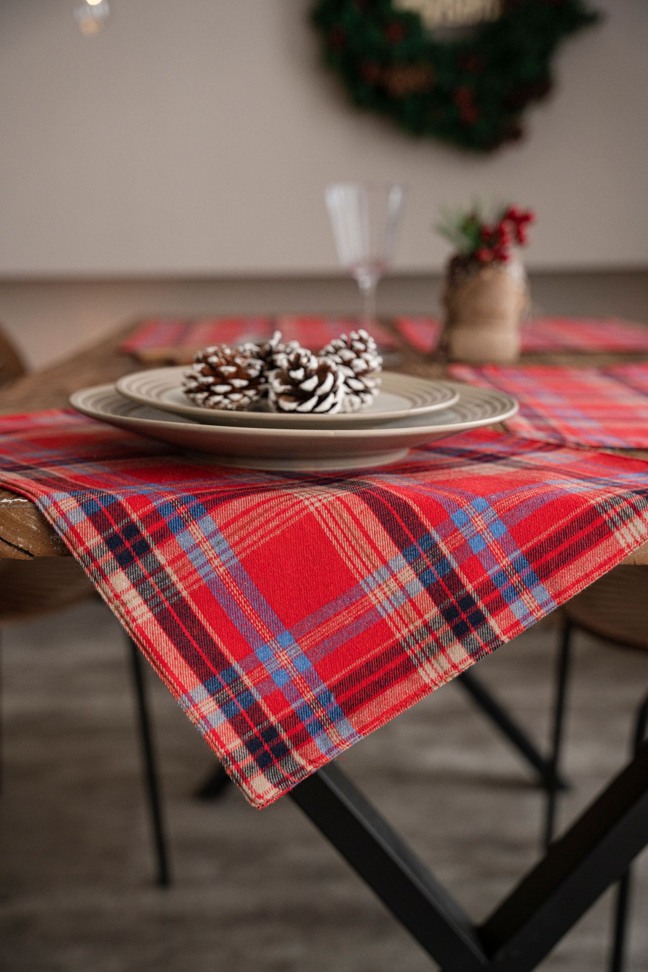 红色圣诞格桌旗