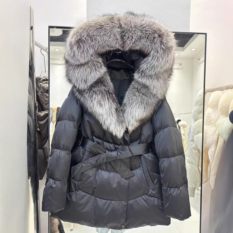 2025 Winter New Style Fox Fur Large Fur Collar Lace-Up Waist down Jacket Women's Mid-Length Thickeneded White Duck down Jacket Trendy 2025 Winter New Style Fox Fur Large Fur Collar Lace-Up Waist down Jacket Women's Mid-Length Thickeneded White Duck down Jacket Trendy