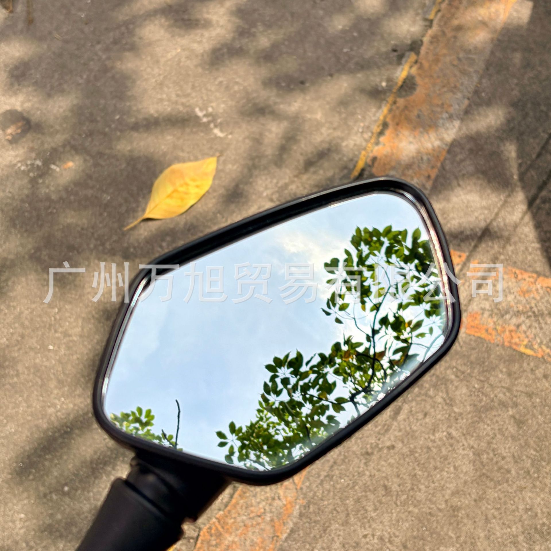 10MM Cross-Border Best-Selling Wide-View Reflective Mirror Black Modified Rearview Mirror for Motorcycles and Electric Vehicles