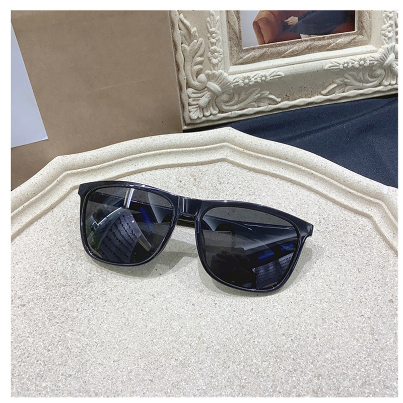 Nuevas gafas de sol polarizadas cuadradas de conducción para hombres gafas de sol clásicas transfronterizas AliExpress Southeast