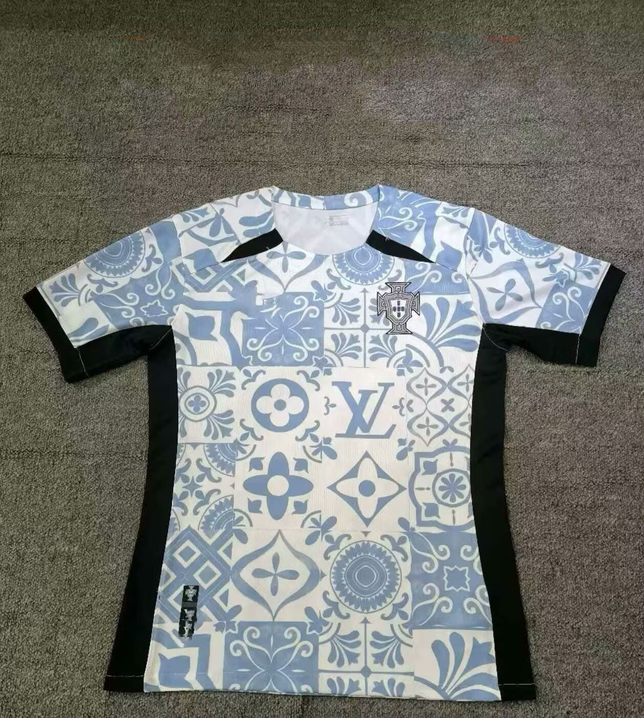 2425 포르투갈 합작