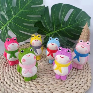Wooden hand-carved decoration cartoon cute colorful frog birthday gift travel craft home decoration