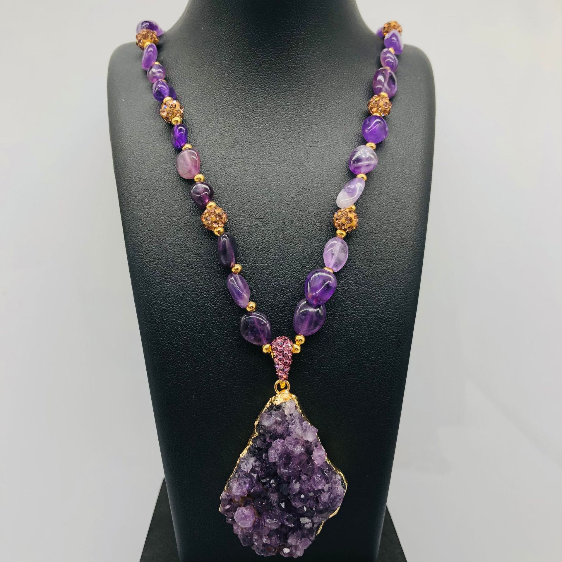 Natural Crystal And Gemstone Fine Charms For Positive Energy_voghion.com