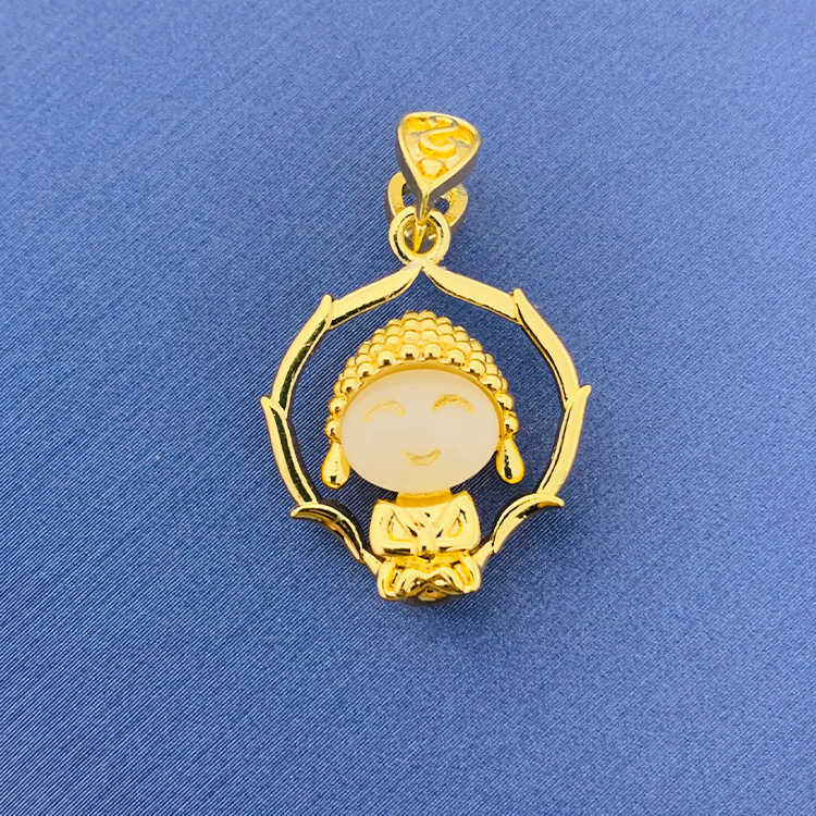 百種類のペンダントは心のままにファッションの経典を配合します。カップルの美しいペンダントは親友のアクセサリーを送ります。