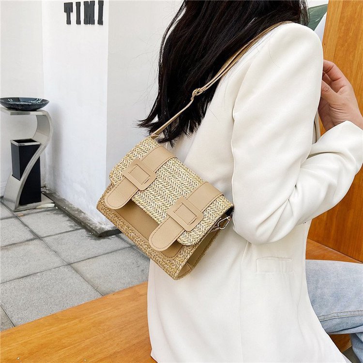 Korean Straw Shoulder Messenger Square Bag display picture 21