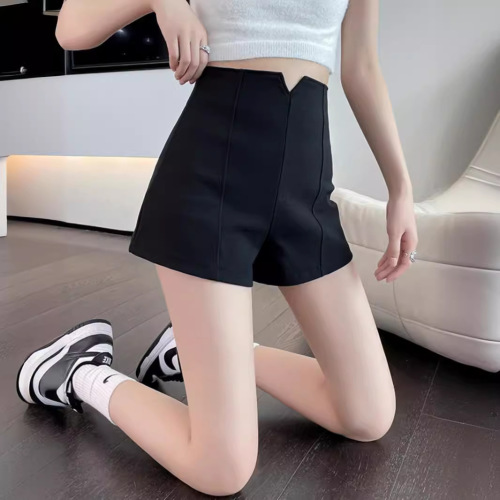 Black suit, thin short shorts for women 2025 summer petite high-waisted slimming tight hot pants A-line