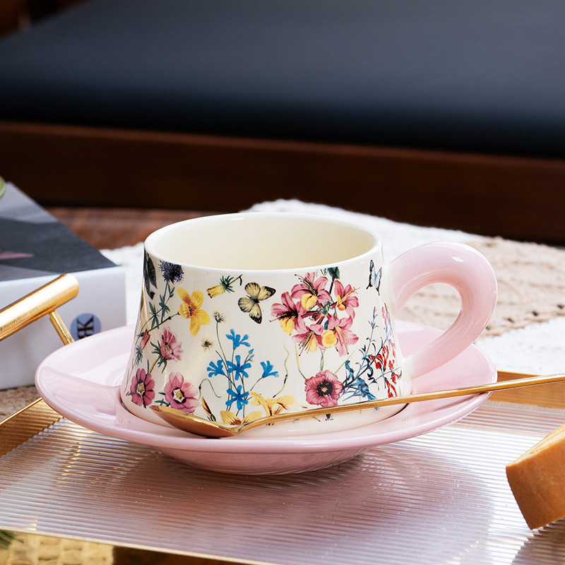 French Floral Butterfly Coffee Cup and Saucer for Home Afternoon Tea Latte Art Cup Home Ceramic Cup as a Gift for Friends