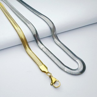 Foreign trade hot stainless steel flat snake chain personalized titanium steel necklace men's snake bone chain does not fade Internet famous hip hop necklace