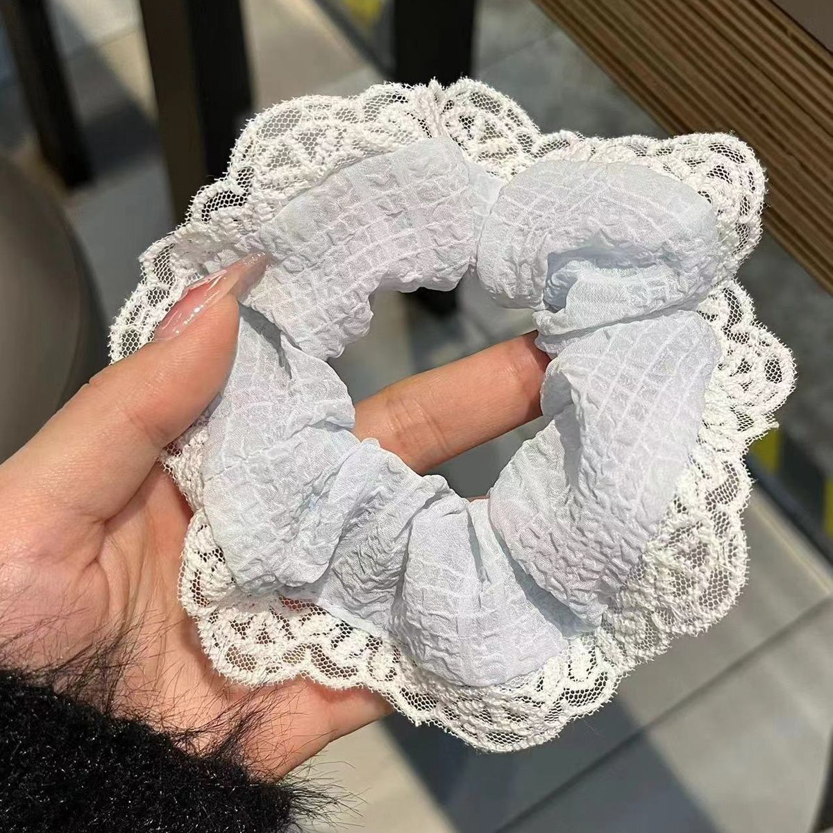 Encaje de flor coreana Encaje de intestino grueso Anillo de cabello femenino Cabeza de flor de viento pastoral Cuerda de cabeza de bola de gran tamaño Accesorios para el cabello de alta calidad