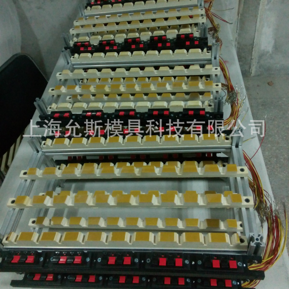 机器人外壳家电机壳CNC手板模型RIM低压灌注硅胶模汽车内饰外饰