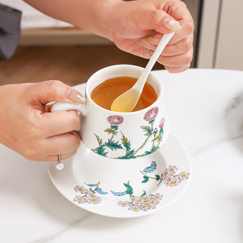 見栄えの良いガーデンアフタヌーンティーコーヒーカップとソーサークリエイティブレトロフレンチスタイルギフトウォーターカップセット|undefined