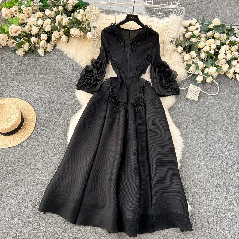 Women's Regular Dress Elegant V Neck Pleated Half Sleeve Solid Color Midi Dress Daily display picture 26