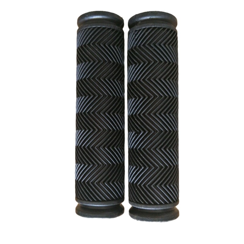 Mountain Bike Double-Pass Water Pattern Rubber Bicycle Grip Dead Fly Handlebar Cover Bicycle Auxiliary Handle Comfortable Handle Cycling Supplies