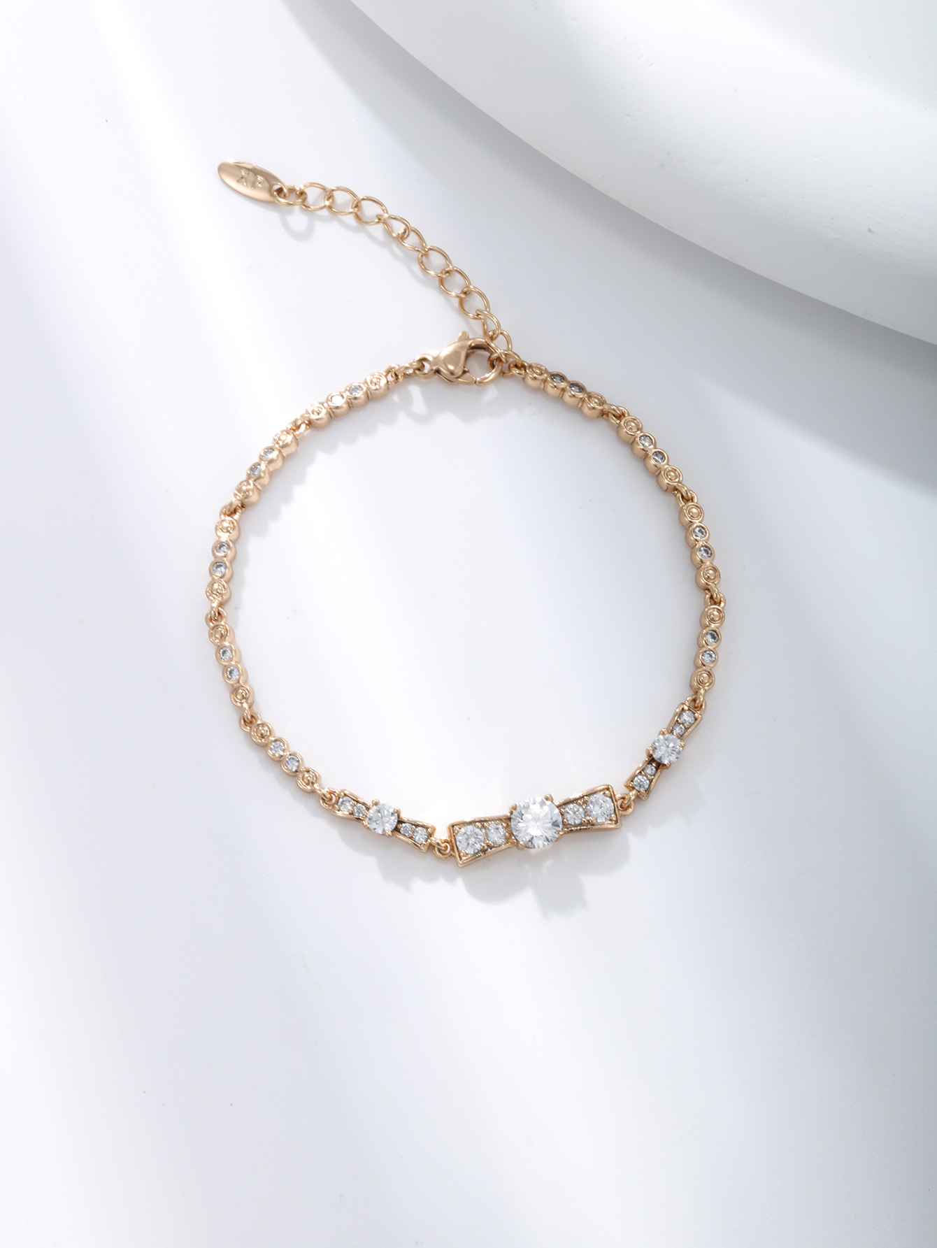 InsFeng nuevo super inmortal amor pulsera bordilla nicho femenino universal lujo ligero alta sensación joyas de aleación al por mayor