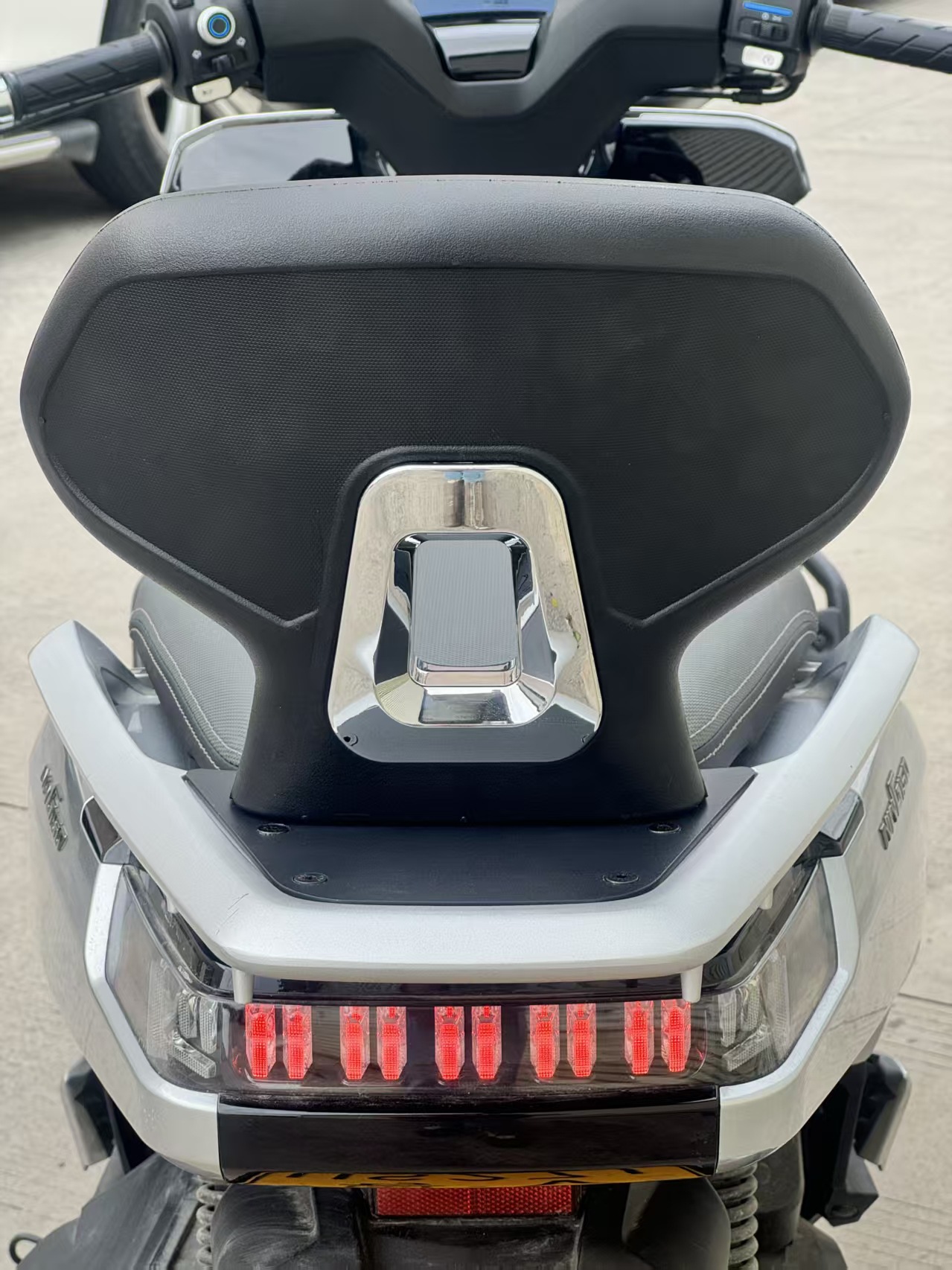 Suitable for Honda NWG150, PU foam self-curing backrest motorcycle accessory, non-destructive installation, scratch-resistant
