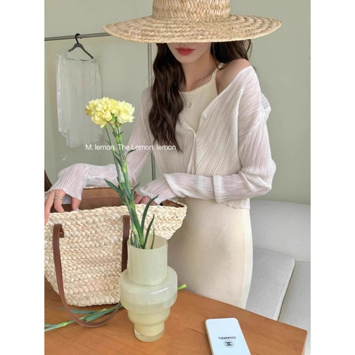 White Ice Silk Knit Sun Protection Cardigan for Women, Thin Model Outerwear Shawl, Summer Match with Strappy Dress, Outerwear with Small Covering Shirt
