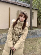冬季新款面包服外套女卡其色连帽星星扣毛领棉服大衣中长款