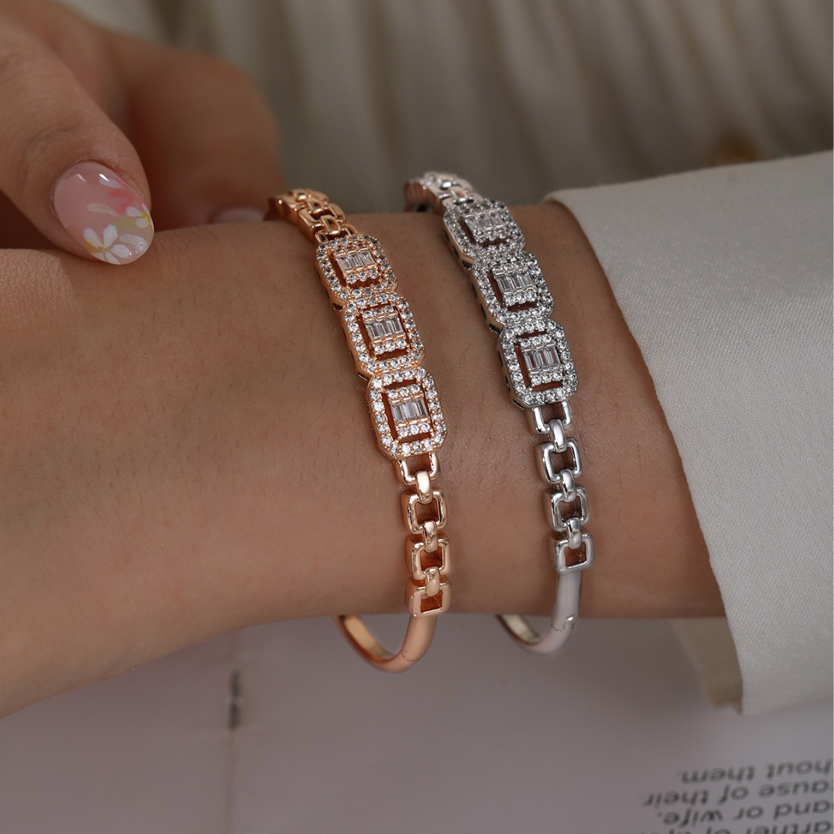 Xuping joyería de bronce de piedra geométrica pulsera de hebilla cuadrada Europa y América nicho transfronterizo pulsera de alta calidad para mujeres