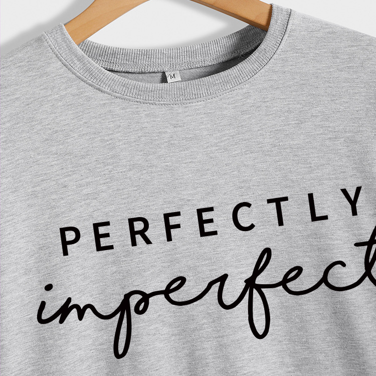 Perfectamente imperfecto en stock simple europeo y americano cuello redondo de manga larga las mujeres Amazon eBay suéter al por mayor
