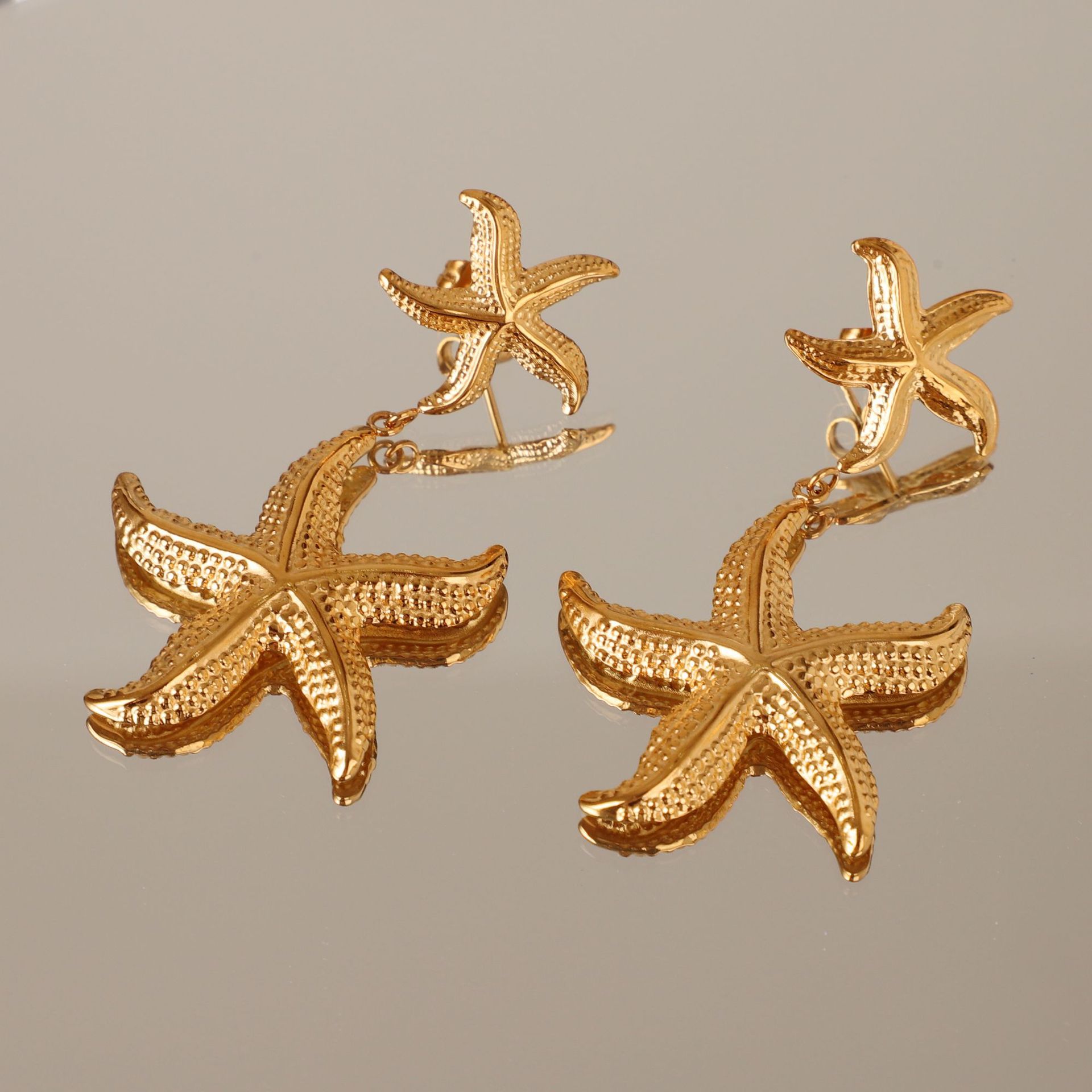 1 Pair Elegant Starfish Plating Stainless Steel 18k Gold Plated Drop Earrings display picture 1