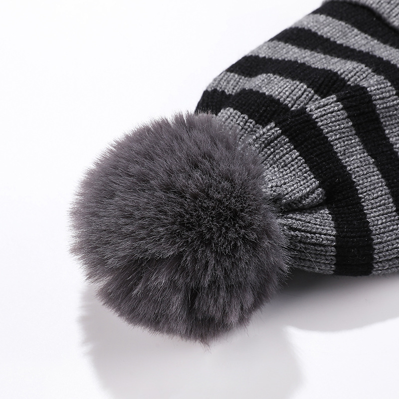 Nuovo cappello caldo lavorato a maglia per bambini transfrontalieri, guanti sciarpa, set da tre pezzi con fiocco di neve, set di cappelli con motivo a macchina dei cartoni animati, inverno_voghion.com