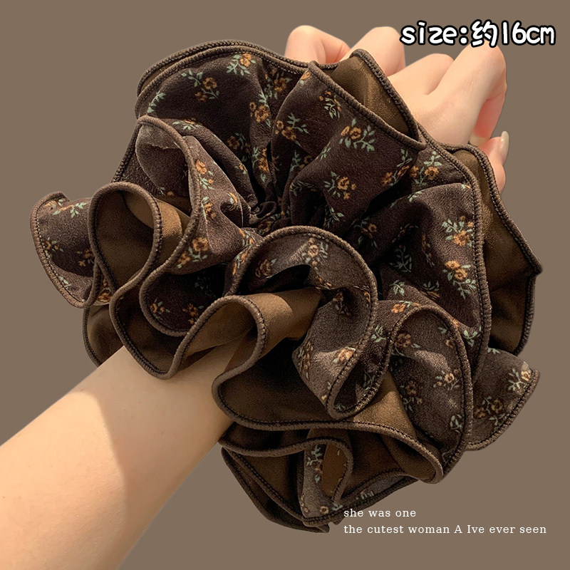 Nuevo scrunchie de encaje multicapa 2026 para mujer, lazo para el pelo de alta gama, accesorio suave para el cabello estilo coreano.