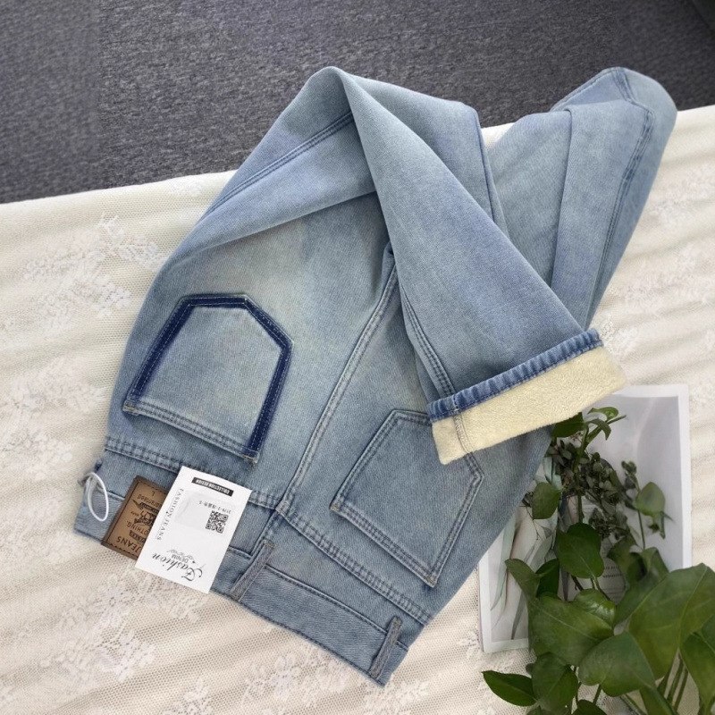 高腰浅蓝色加绒加厚直筒牛仔裤女2025冬季新款大码显瘦宽松阔腿裤