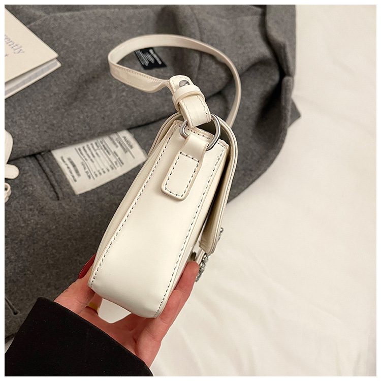 Korean style trendy underarm bag 2025 summer new women's bag, stylish diamond-encrusted single-shoulder bag, patent leather shiny crossbody bag undefined