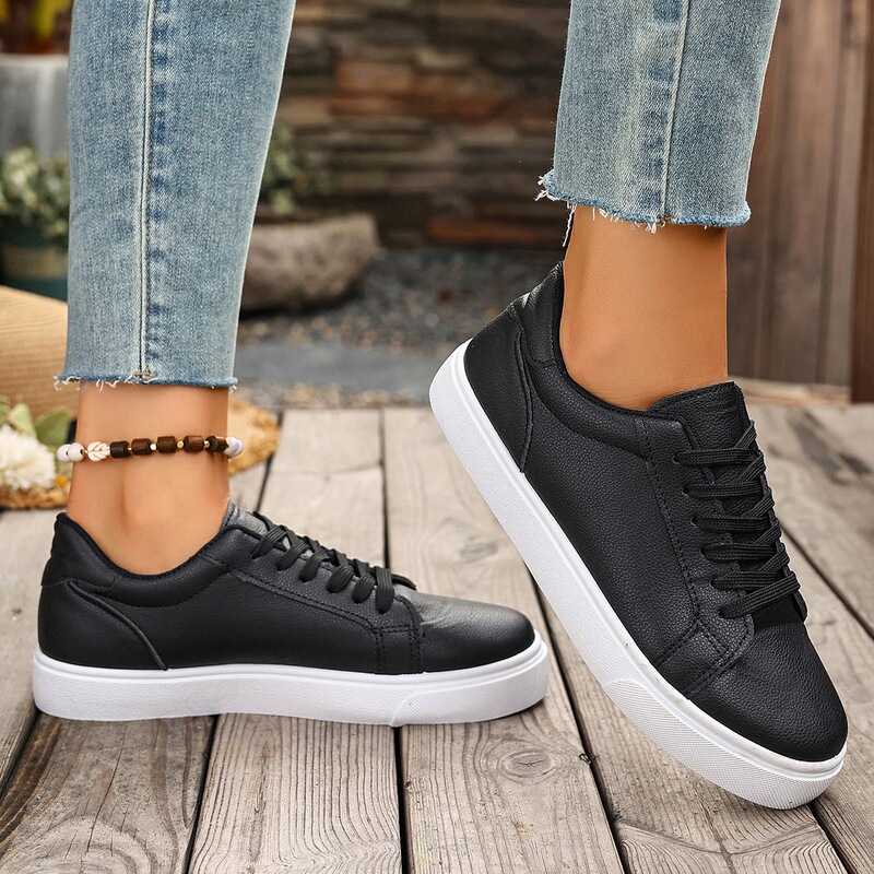 Cross-Border New Style Black and White Color-Blocking Women's Sneakers, Simple Lace-Up Flat White Shoes, European and American Casual Breathable Women's Shoes Cross-Border New Style Black and White Color-Blocking Women's Sneakers, Simple Lace-Up Flat White Shoes, European and American Casual Breathable Women's Shoes