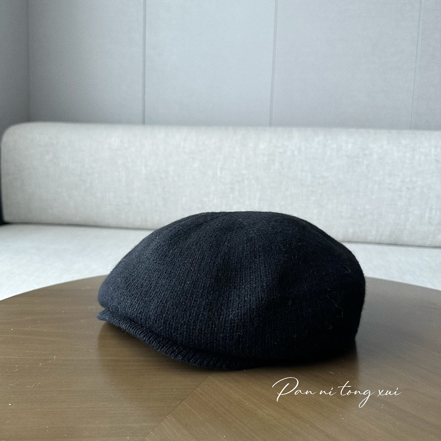 Unisex Solid knit front hat for women Autumn and winter breathable face small artsy retro niche hat winter beret_voghion.com