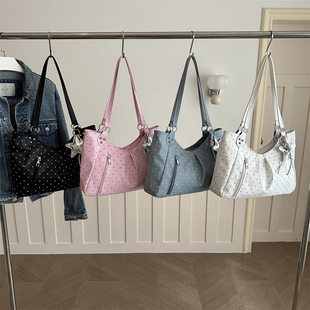Capacious shoulder bag, one-shoulder bag for leisure, for students