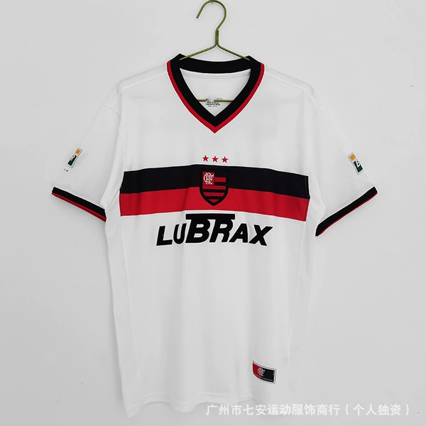 01 season Famono away