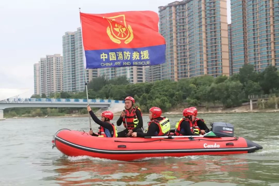 Спасательная веревка бычьего хвоста пожарно-спасательный костюм в водах Спасательная веревка бычьего хвоста