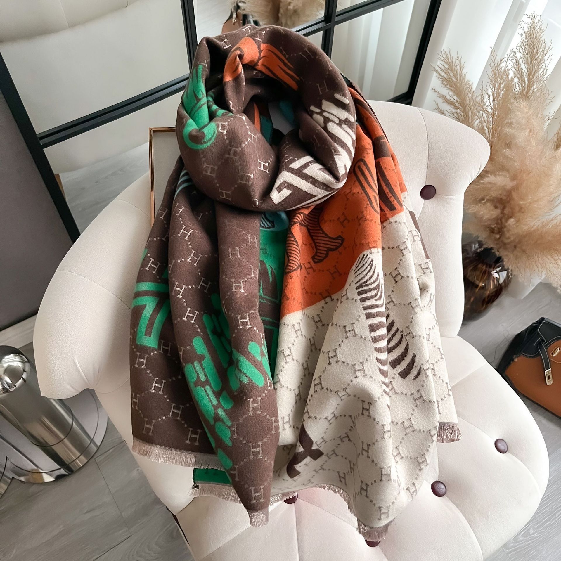 Europa y los Estados Unidos transfronterizos nuevos H marca de otoño y invierno caliente doble cuello bufandas de cashmere para mujeres sala de aire acondicionado doble uso chal