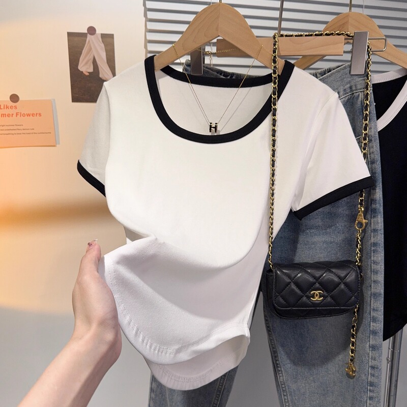 U-Neck Short-Sleeved T-Shirt for Women 2026 New Style High-End Design Color-Blocking Base Shirt Slim Fit Versatile White Top