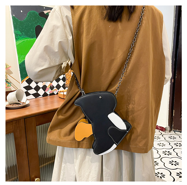 Women's Small Pu Leather Cartoon Cute Zipper Crossbody Bag display picture 30