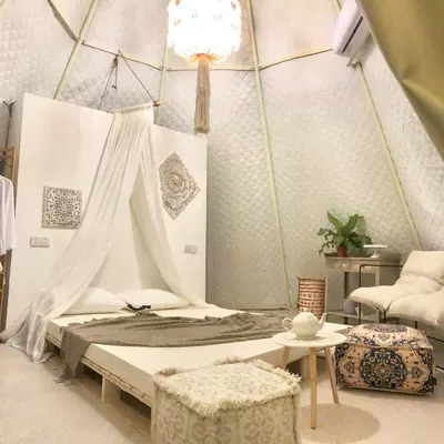 Tent Wholesale, Çadırlar